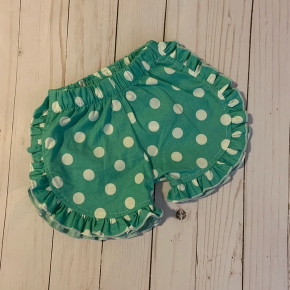 Caroline Kate Ruffle Shorties - Picture 2 of 6